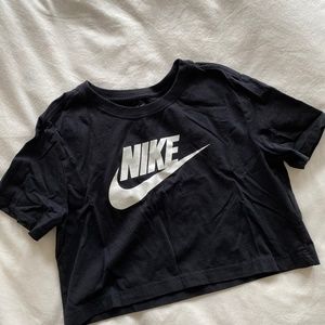 Nike cropped t-shirt